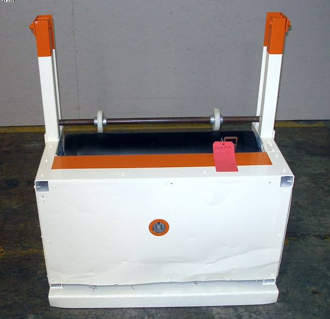 CUSTOM Selvage Winder, ~ 30" x 30".